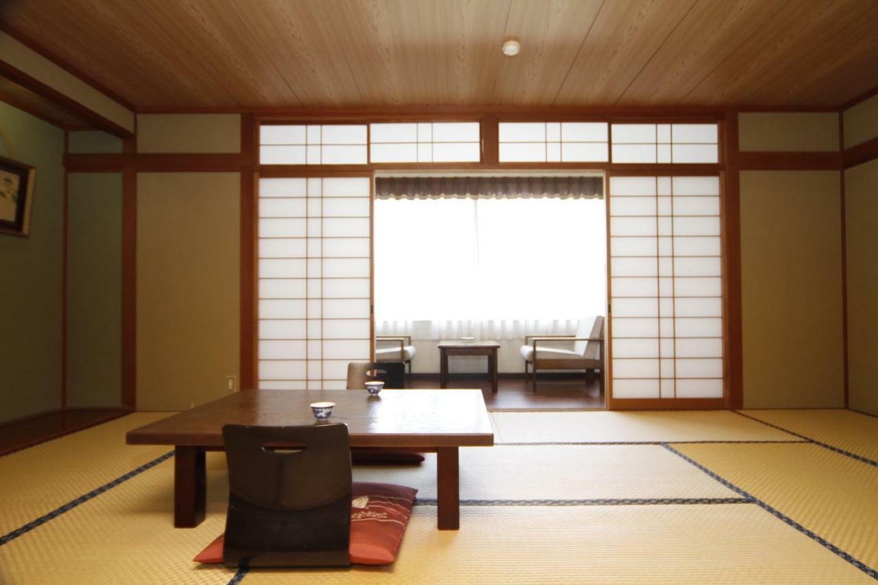 Hasshoen Yumotokan Hotel Toki ภายนอก รูปภาพ